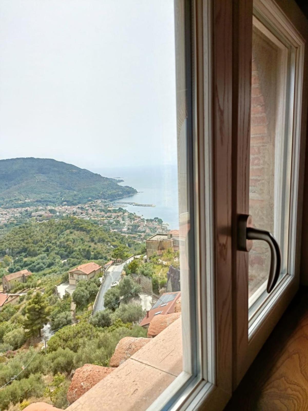 Bed and Breakfast La Mansarda Кастеллабате Экстерьер фото